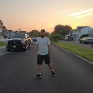 Meet your Posher, Emre